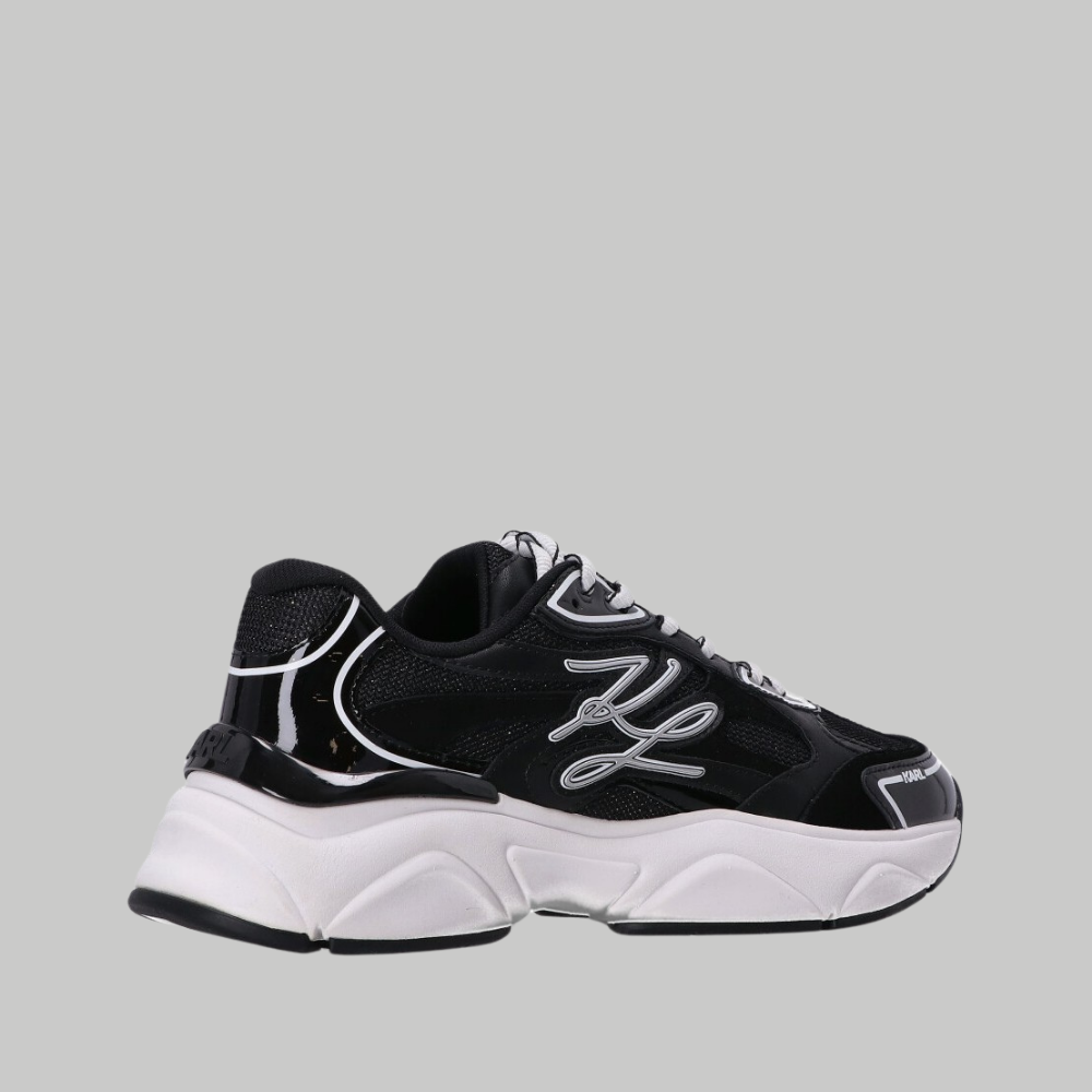 Komet Sneakers