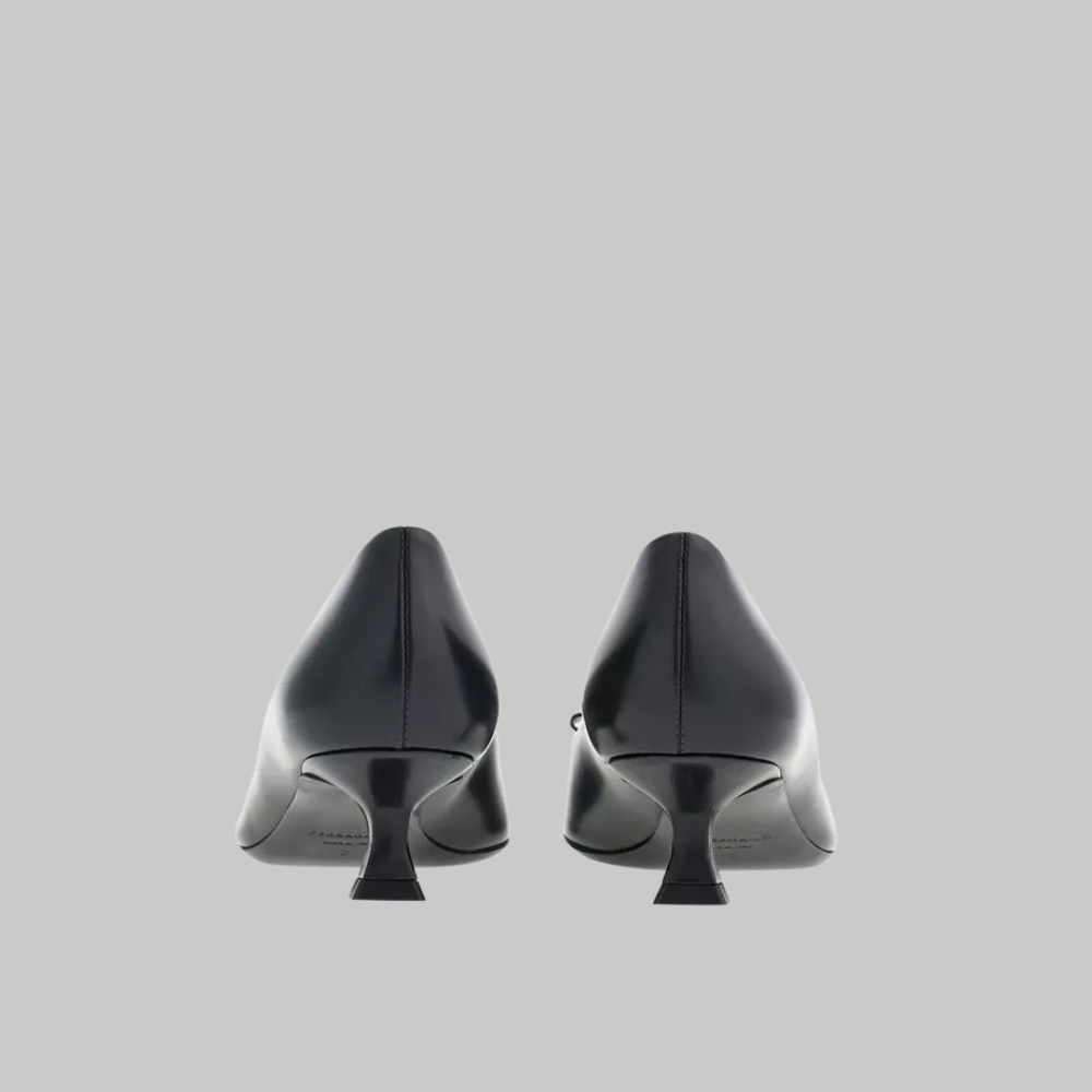 Salvatore Ferragamo - Zelma 40